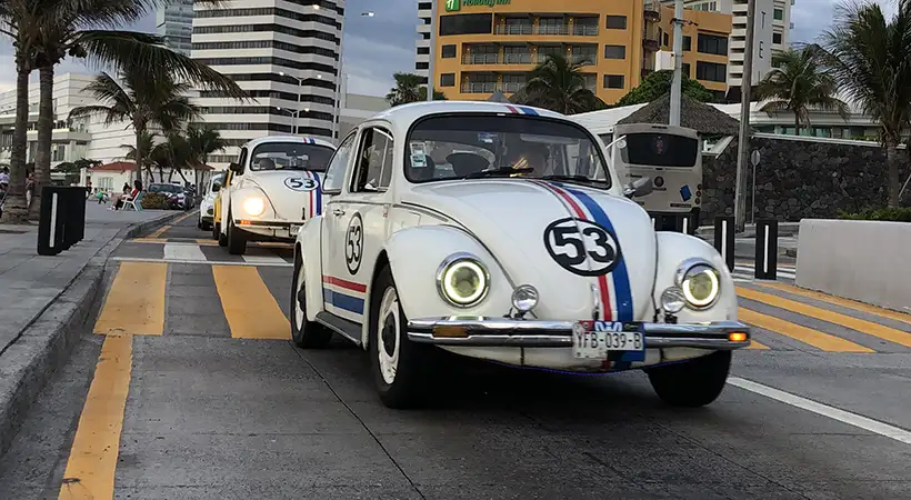 caravana vochera en Veracruz dia mundial del vocho 2024